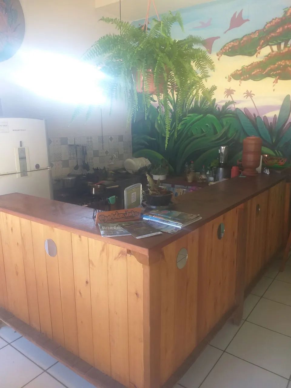 Vendo balcão madeira nobre 