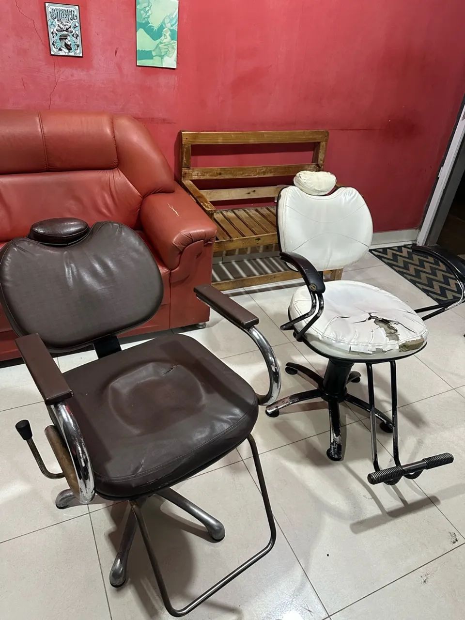 2 cadeiras de barbeiro/salão - Foto 4