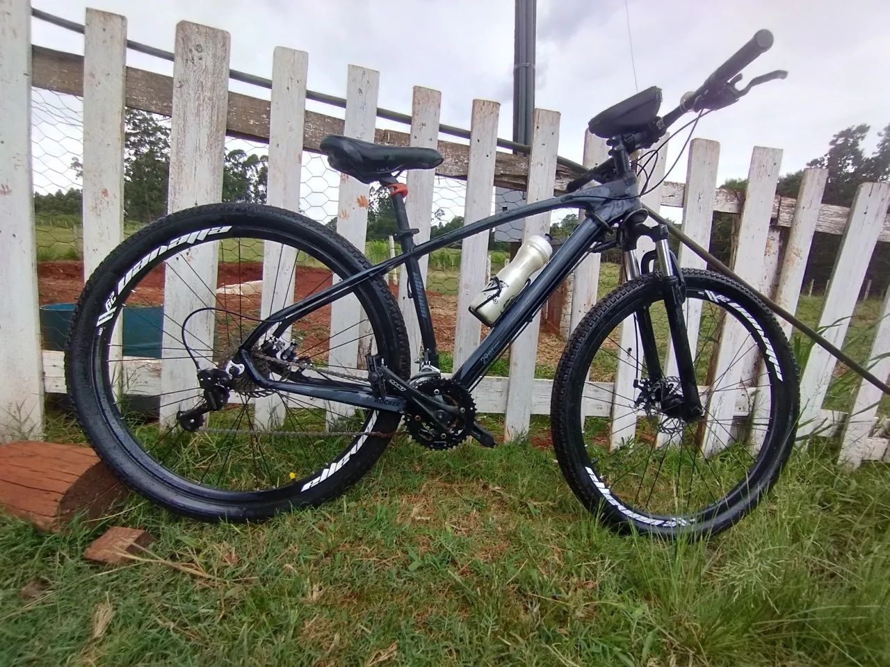 Bicicleta elevem rocker 