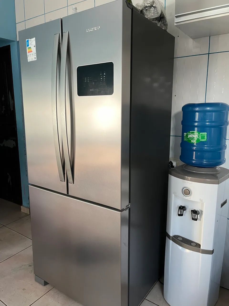 vendo essa geladeira 