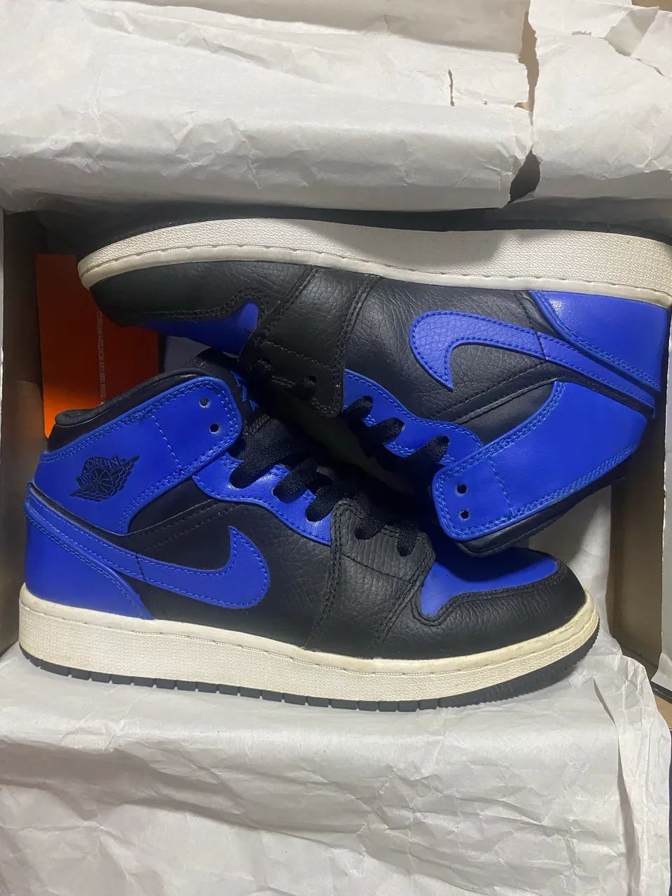 Jordan 1 royal mid