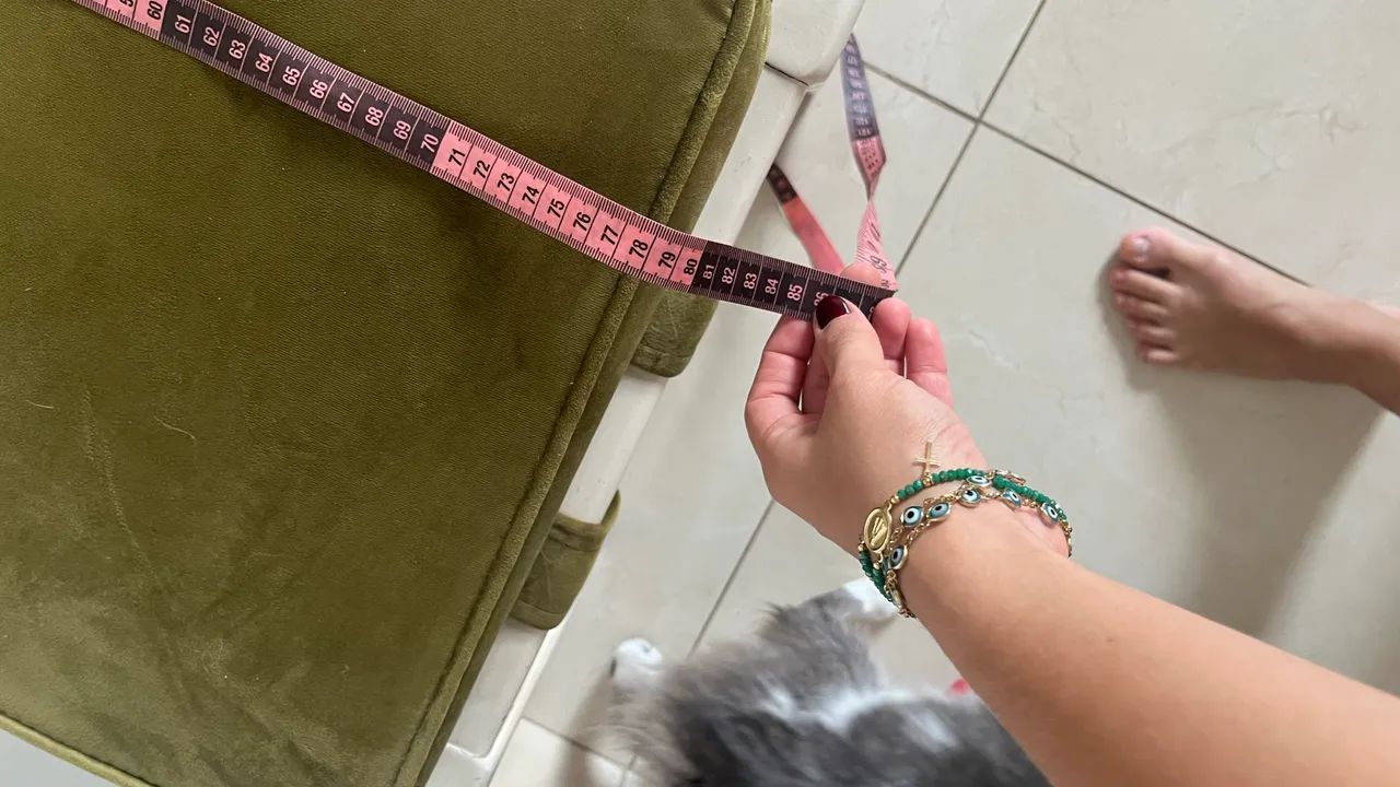 Poltrona com estofado  - Foto 4