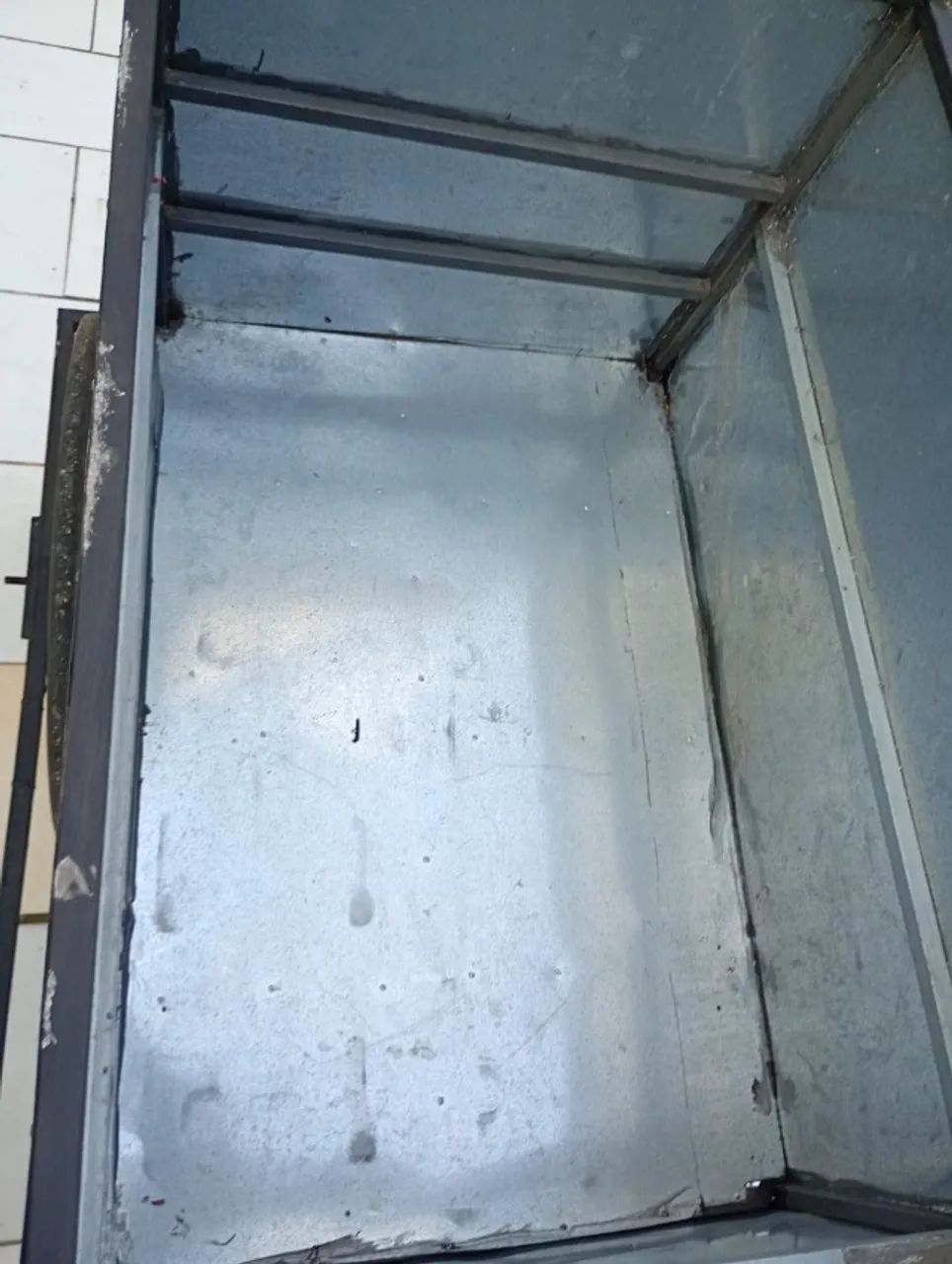Carrinho de Metalon com Folha Galvanizada - 106 x 70 x 60 cm - Foto 2
