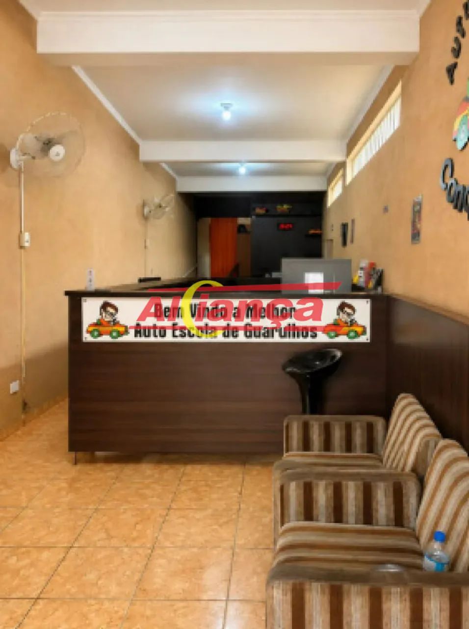 Prédio comercial e residencial | Salões comerciais e kitnets gerando renda - Foto 2