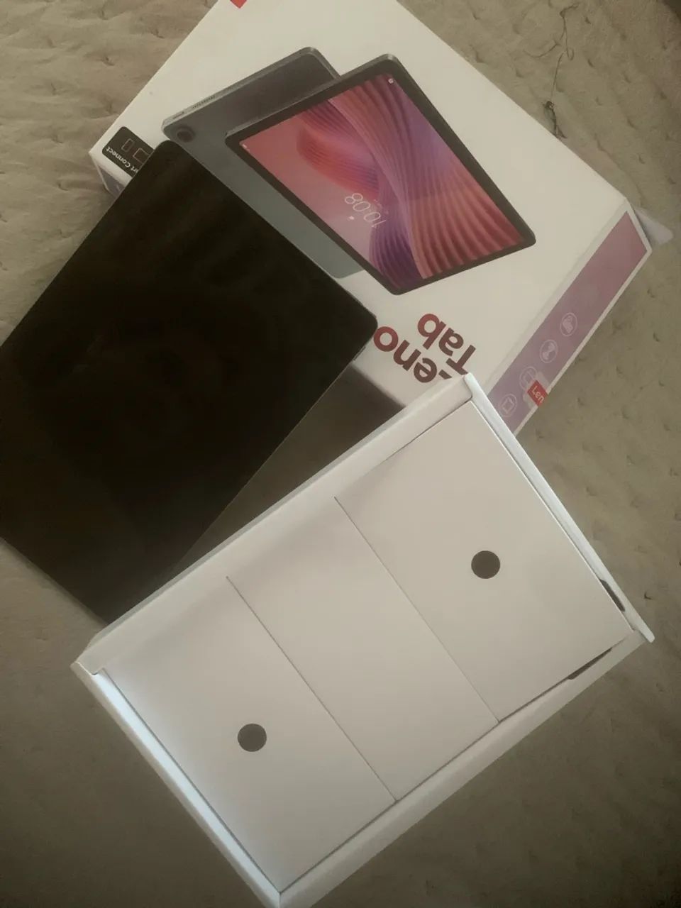 Vendo tablete novinho na caixa comprando sábado passado 