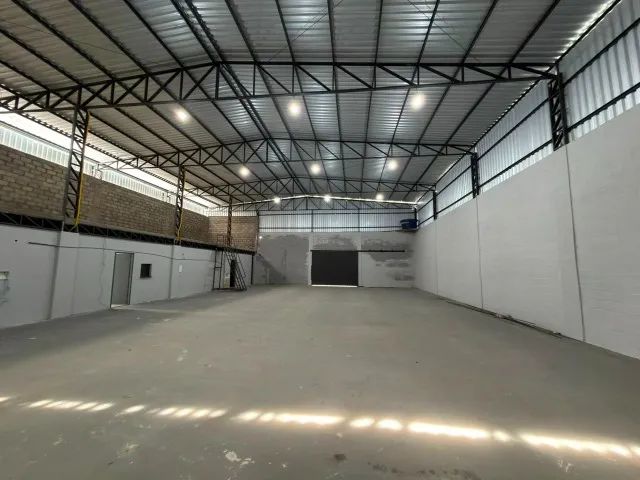 GALPÃO PARA LOCAÇÃO NO NOVO ALEIXO COM 710M2, 2 DOCAS - Foto 4
