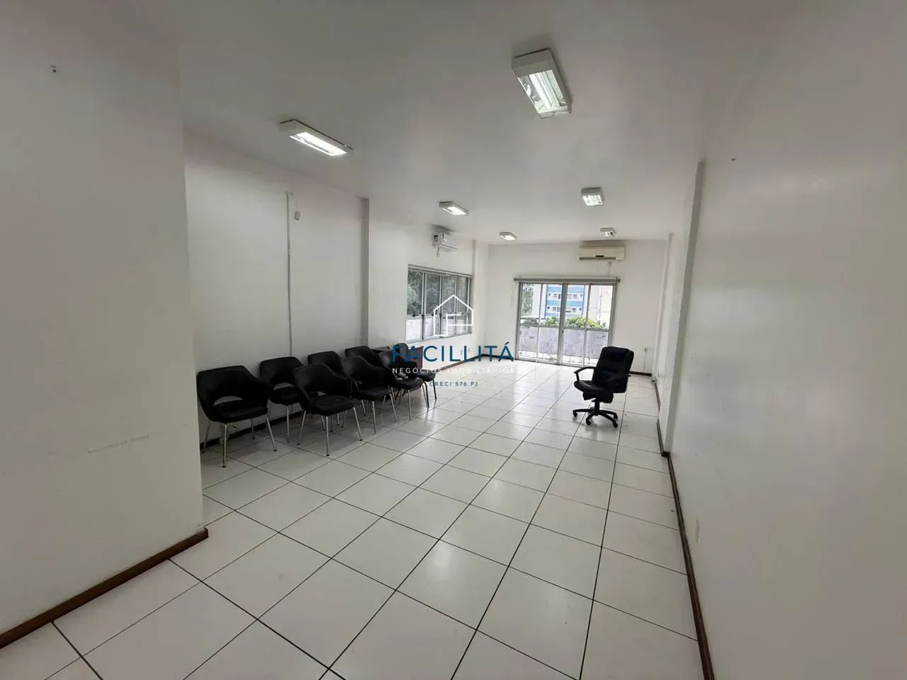 Vendo sala no Edifício Empire Center com 50m² na Chapada-Manaus/AM - Foto 3