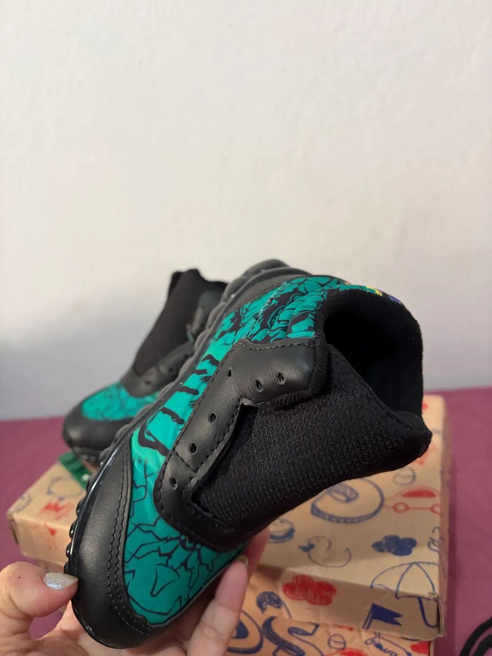 Vende-se botinha Hulk n?24 - Foto 4