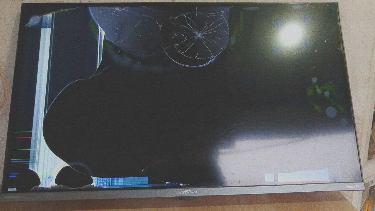 Tv 32 smart Britânia hoku tv 