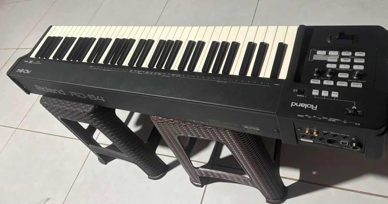 Piano Compacto RD-64 Roland  - Foto 3