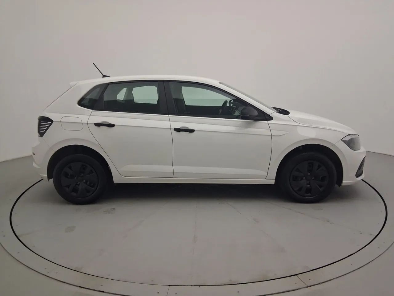 Volkswagen Polo Track 1.0 Flex 12V 5p, foto 6 de 18