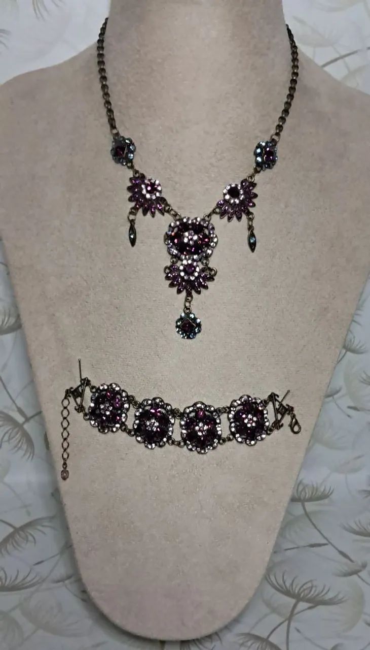 Conjunto colar e pulseira roxo vintage 