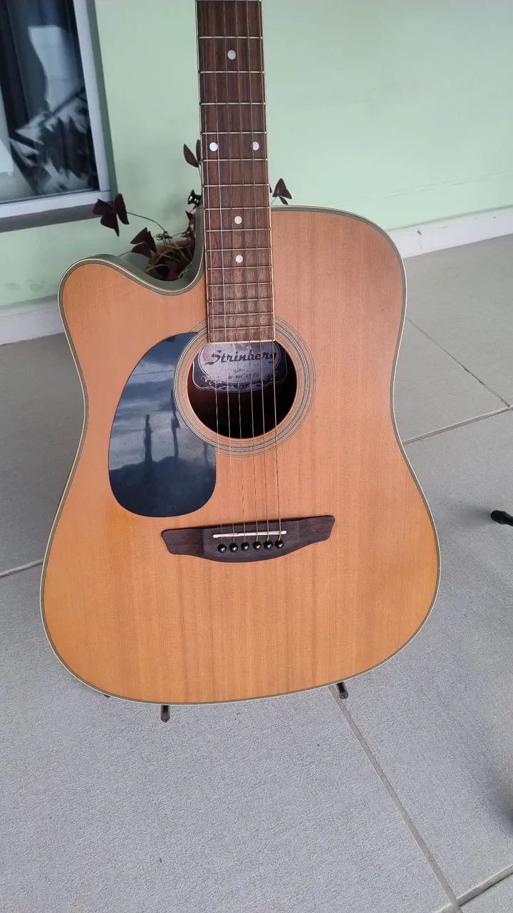 Violão Strinberg Aço Canhoto Elétrico com Estante e Suporte. 