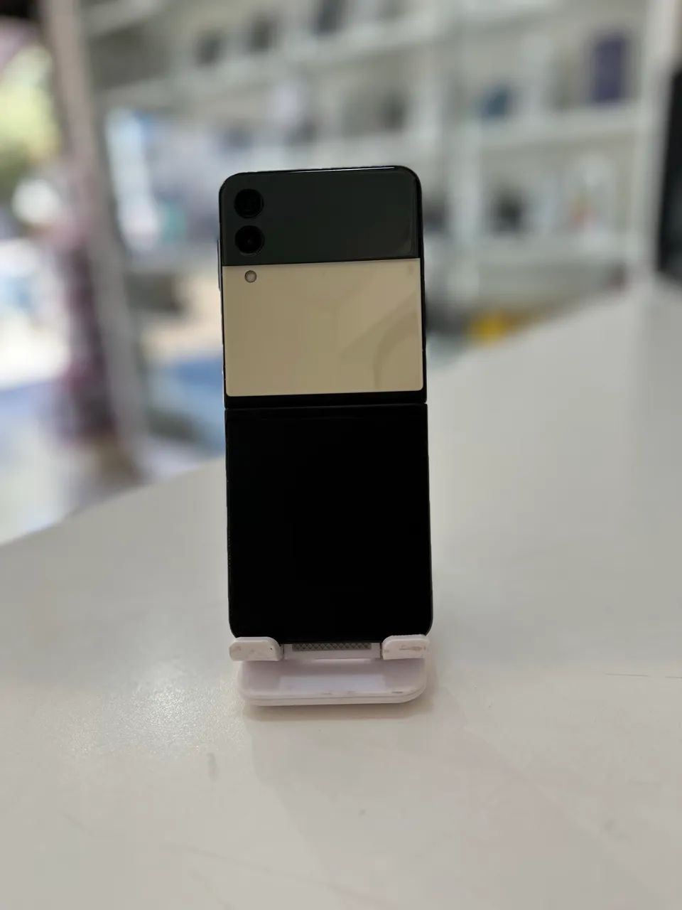 Samsung Galaxy Z Flip3 5G - Foto 3