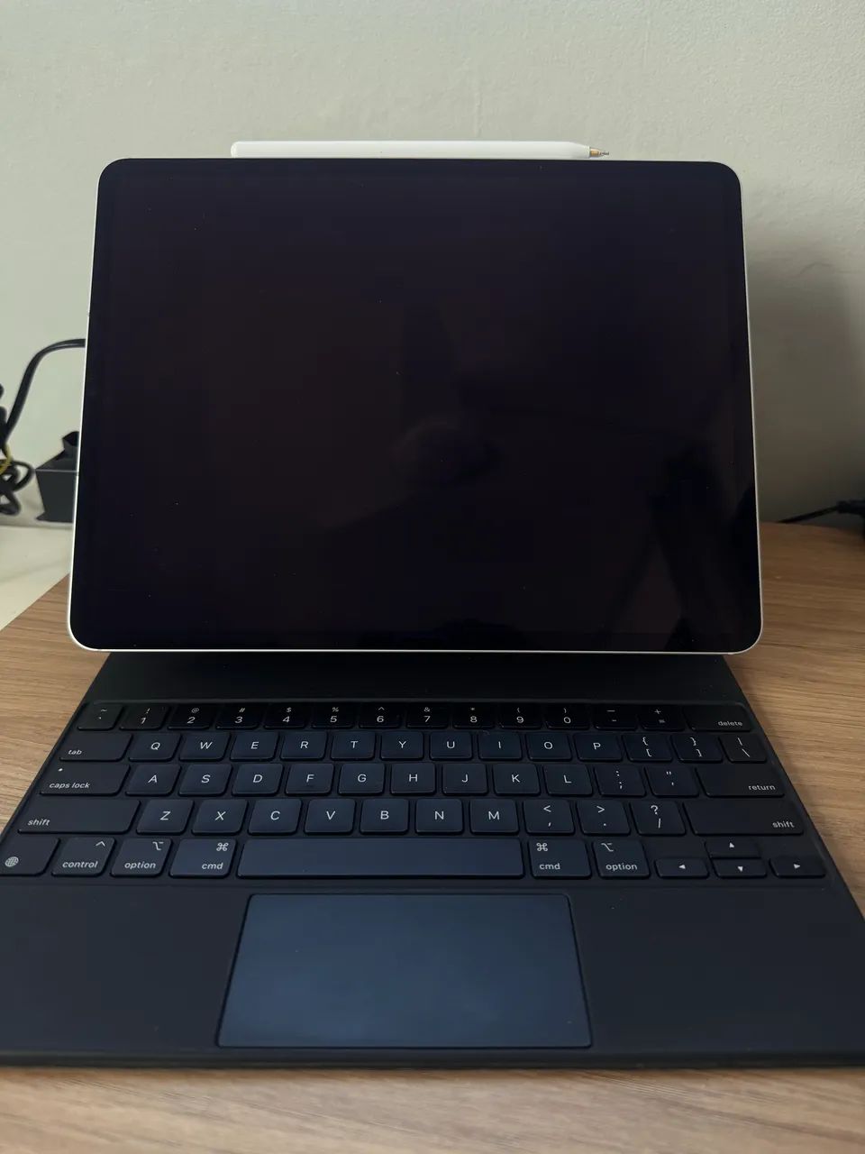 iPad Pro 12.9polegadas M2 1TB wifi+celular Apple Pencil e Apple keyboard 16gb ram - Foto 4