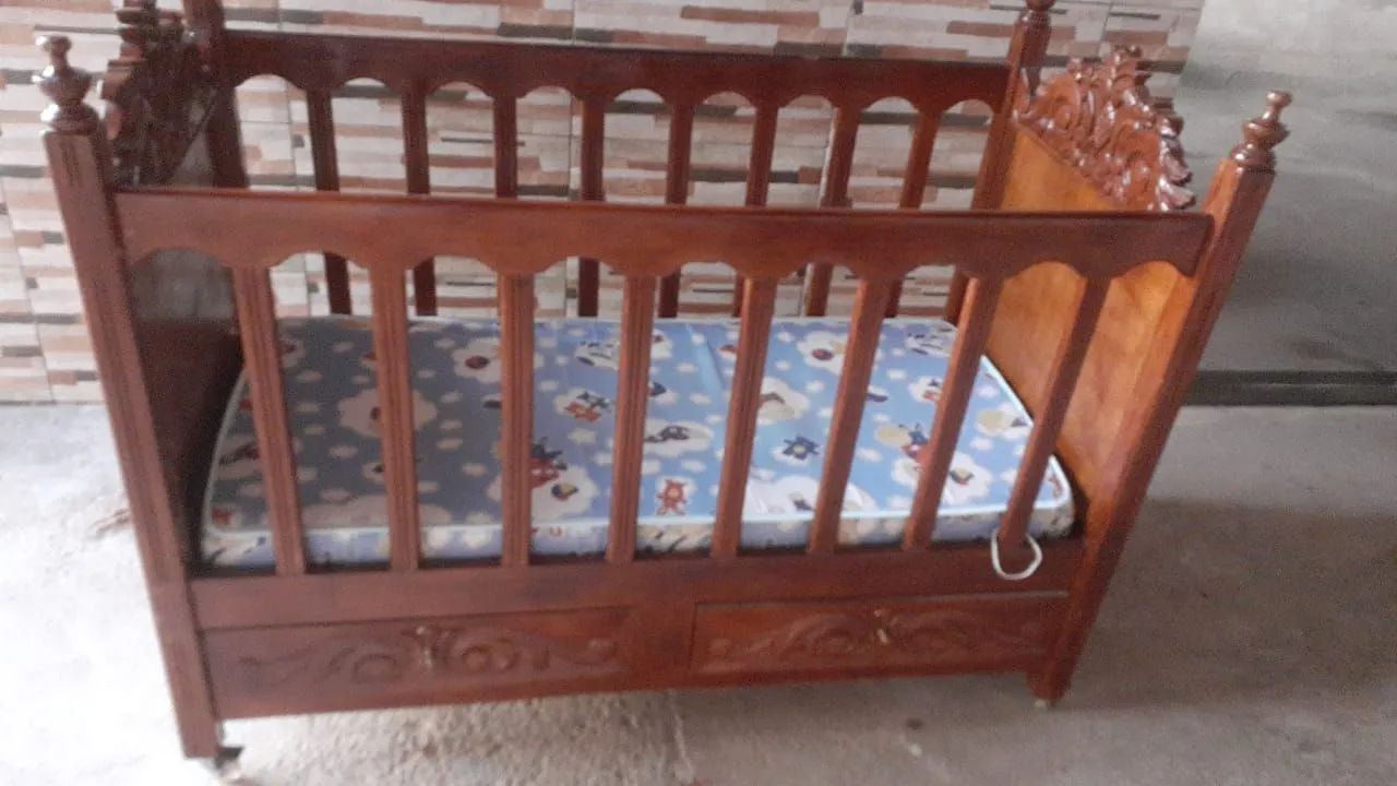 BERÇO DE MADEIRA  - Foto 5