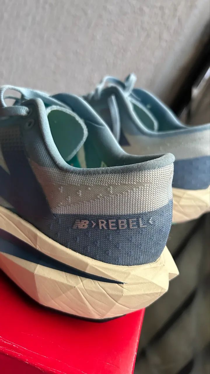 Tênis New balance V4 Rebel - Foto 3
