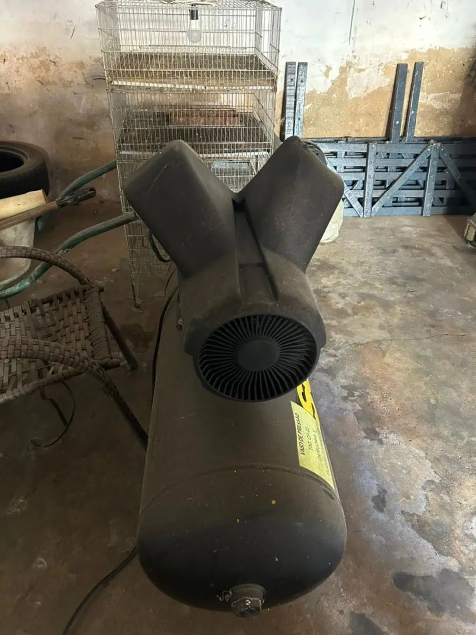 Compressor de ar 175 Obg/pol² /200 litros / 5hp contato *7 - Foto 3