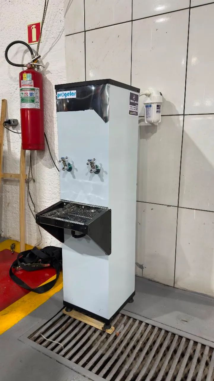Bebedor 25 litros inox ( NOVO )  - Foto 2