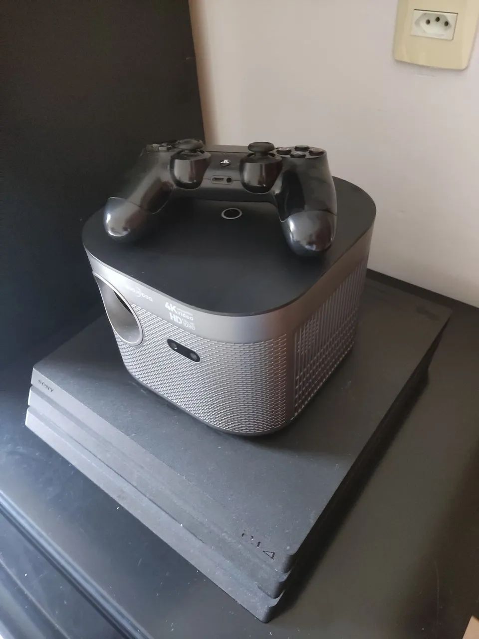 PS4 USADO COM PROJETOR  - Foto 2