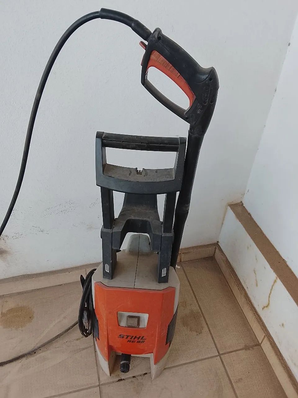 Vendo máquina lavar carro 1500.00