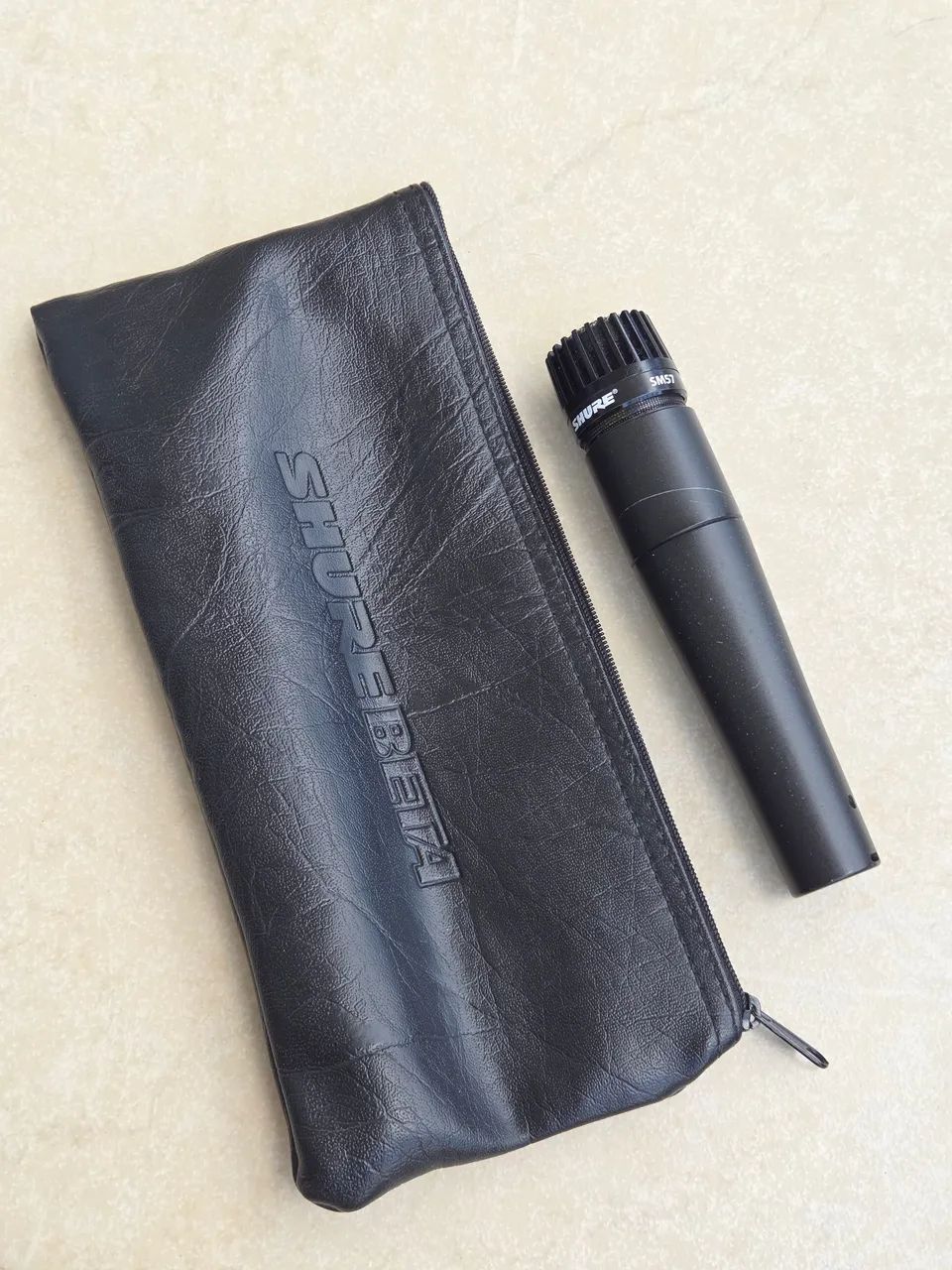 Microfone Shure SM57 Original + Case em Couro - Microfones e