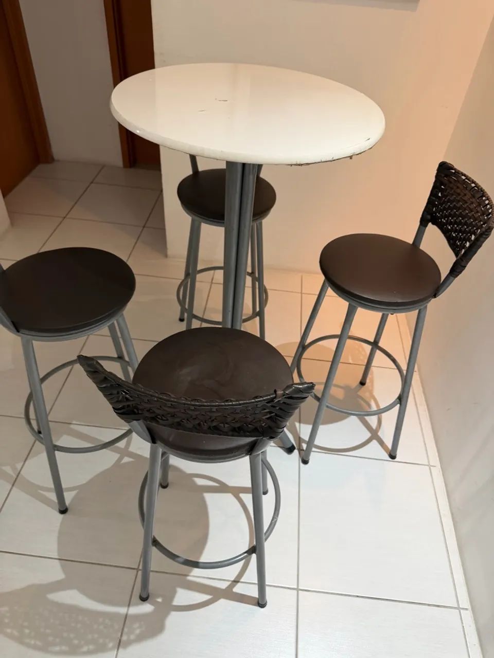 Mesa alta com 4 cadeiras para Varanda e Terraço  - Foto 3
