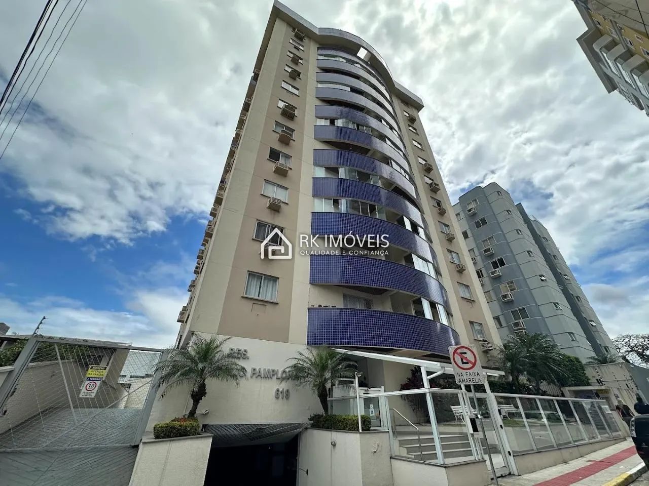 Apartamento com 2 quartos em Campinas, São José (SC)  76,02 m² internos + 104,43 m² extern
