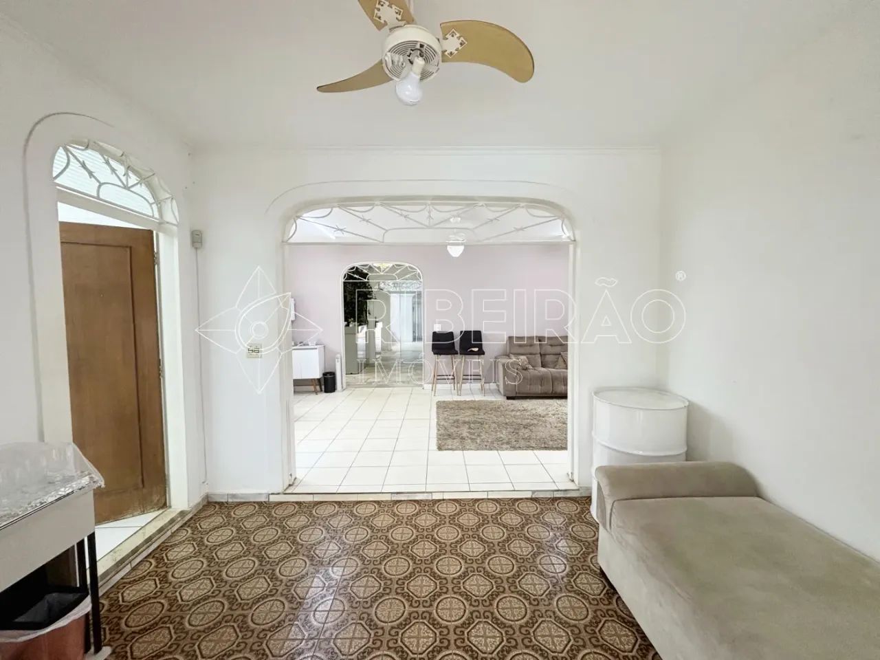 Casa comercial com 06 salas e piscina para locação no bairro Jardim América - Foto 6