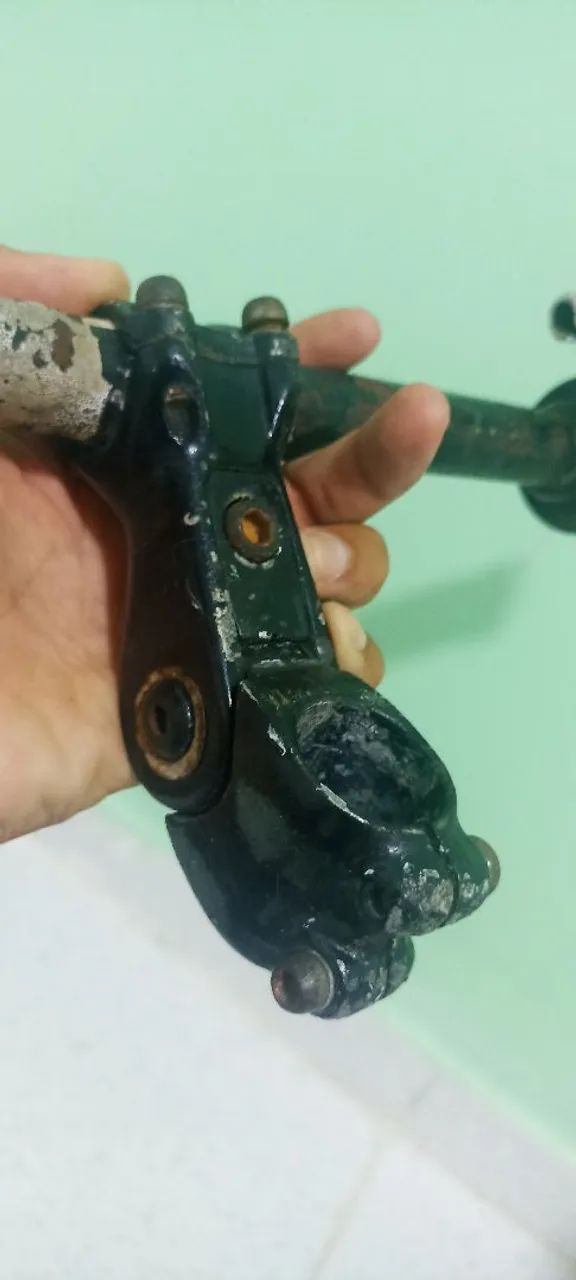 Astra de regulagem com guidom e manete de freio - Foto 2