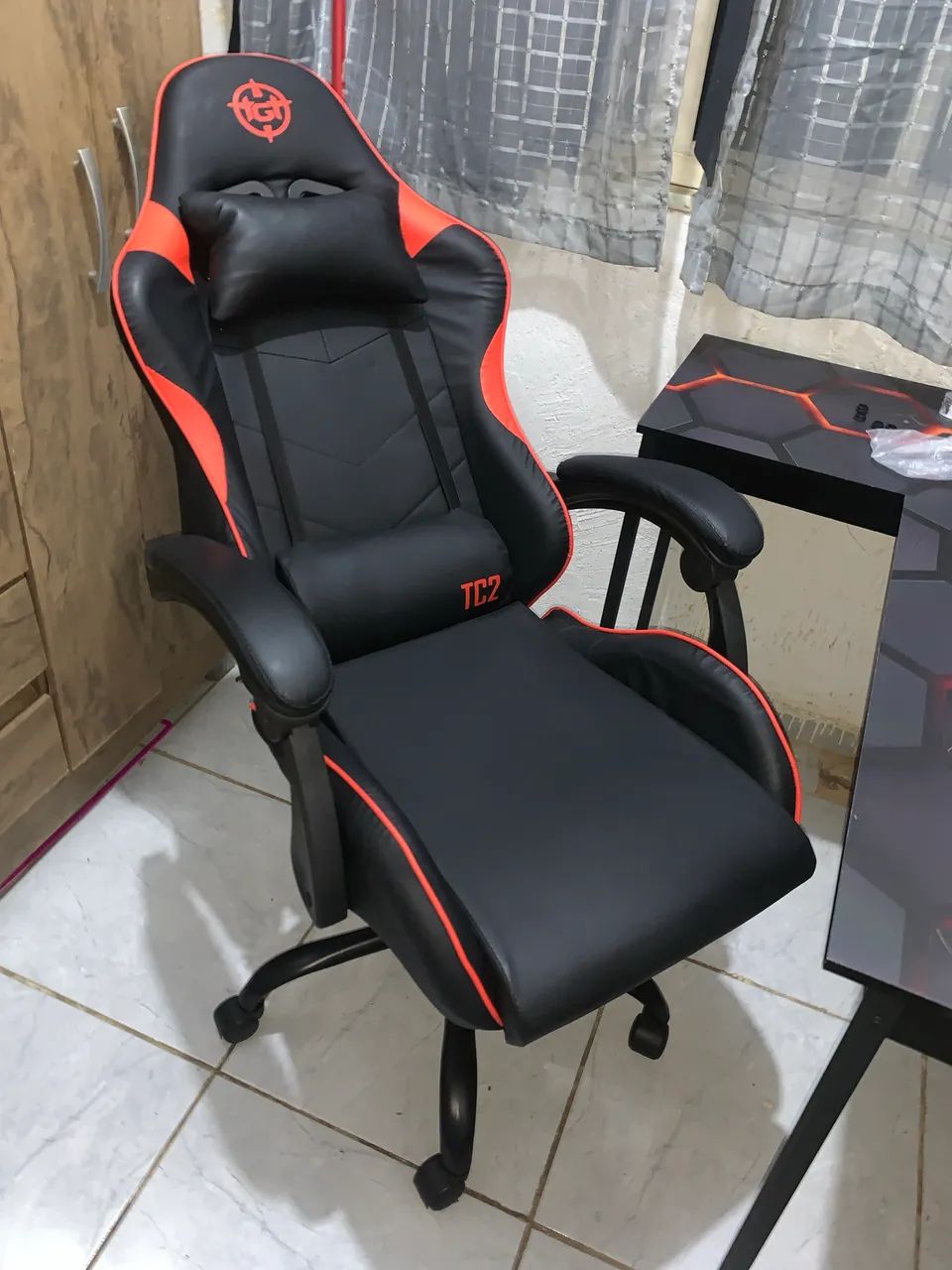 Cadeira gamer TGT - Foto 4