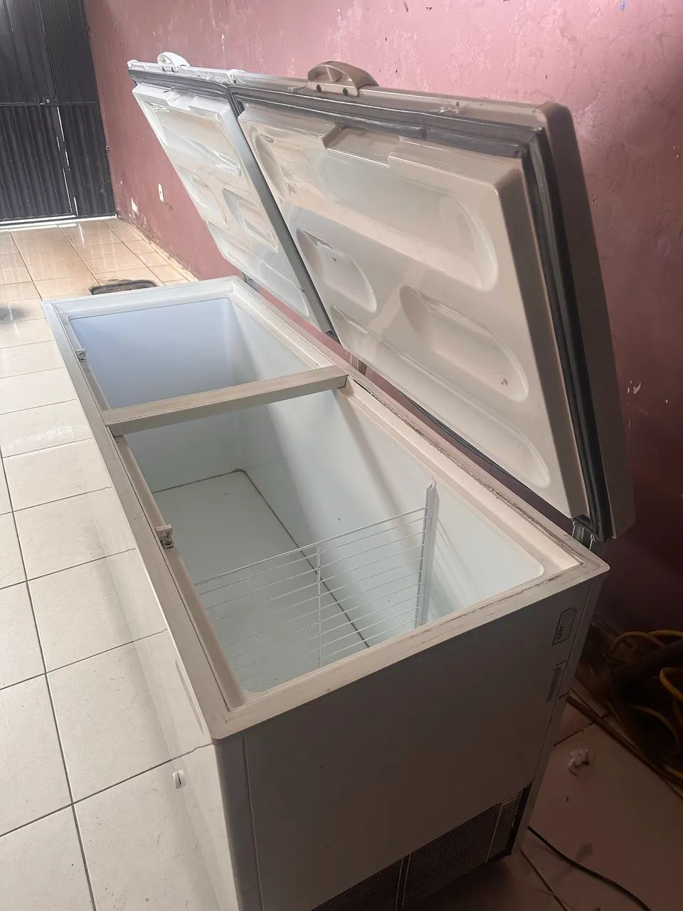 freezer horizontal - Geladeiras e Freezers - Recanto das Emas
