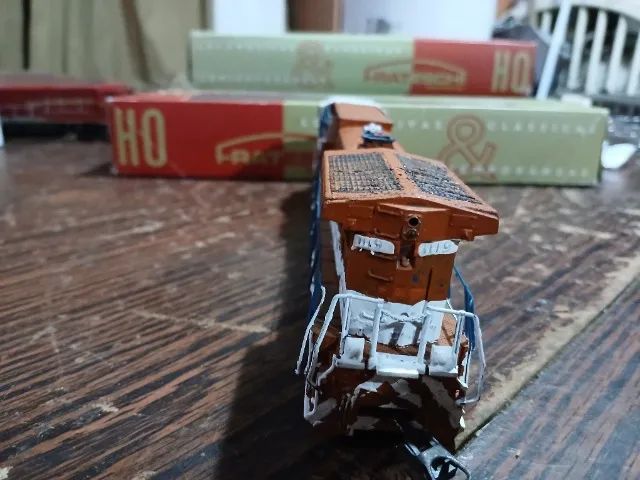 LOCOMOTIVA HO 446519935658905603
