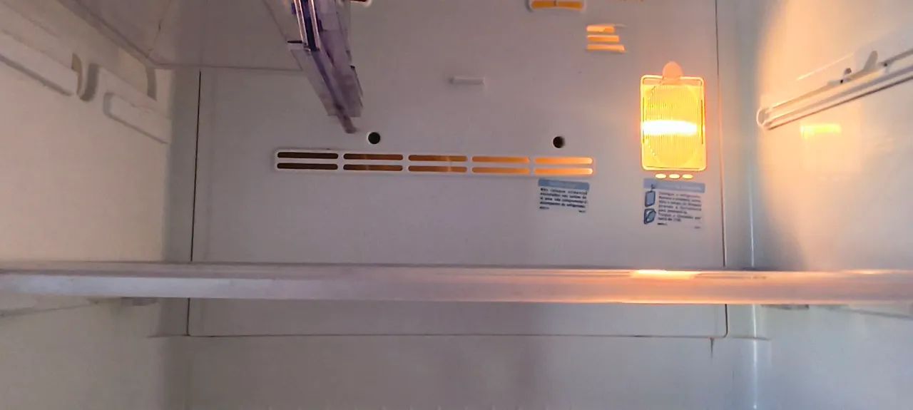 VENDO REFRIGERADOR ELETROLUX DF50 430L - Foto 2