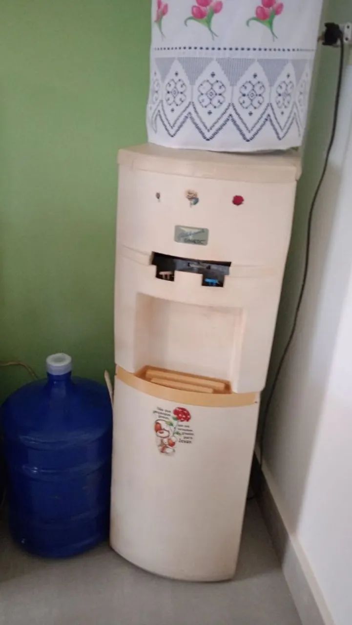 Vendo Bebedouro 110v 