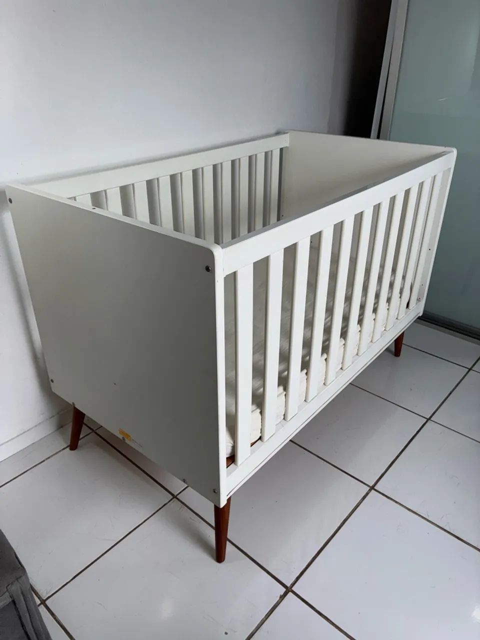 Berço retrô branco - Matic - Foto 2