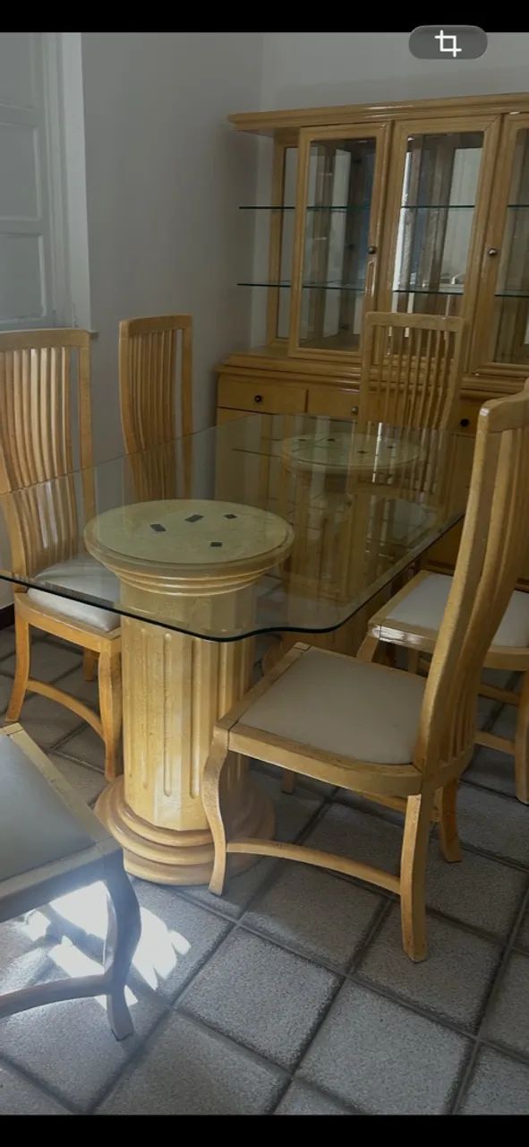 Mesa de jantar 6 cadeiras 