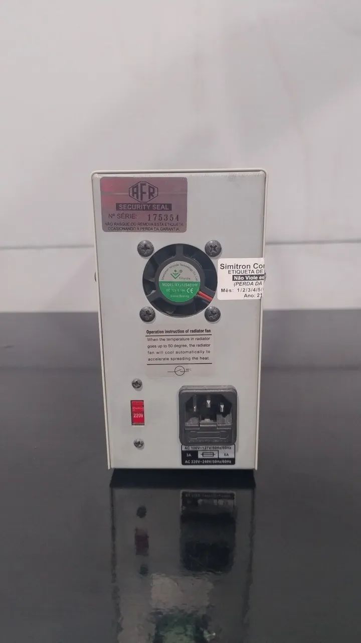 Fonte de bancada AFR FA-3005-M. - Foto 2