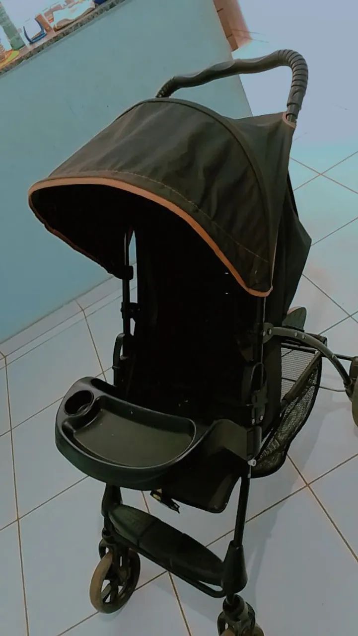Vende-se carrinho de bebê - Foto 2