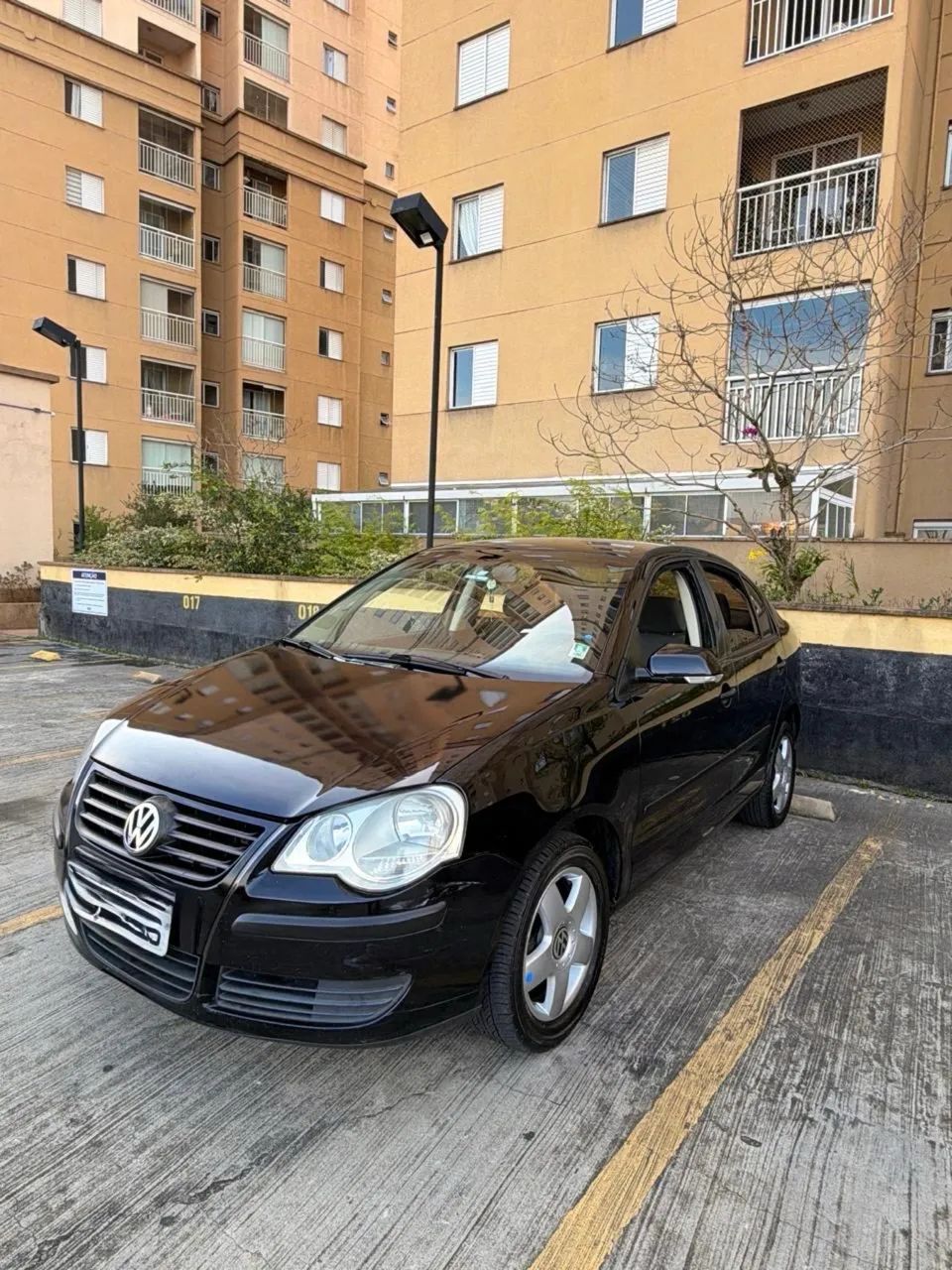 Volkswagen Polo Polo Sedan 1.6 Mi Total Flex 8V 4p 2010