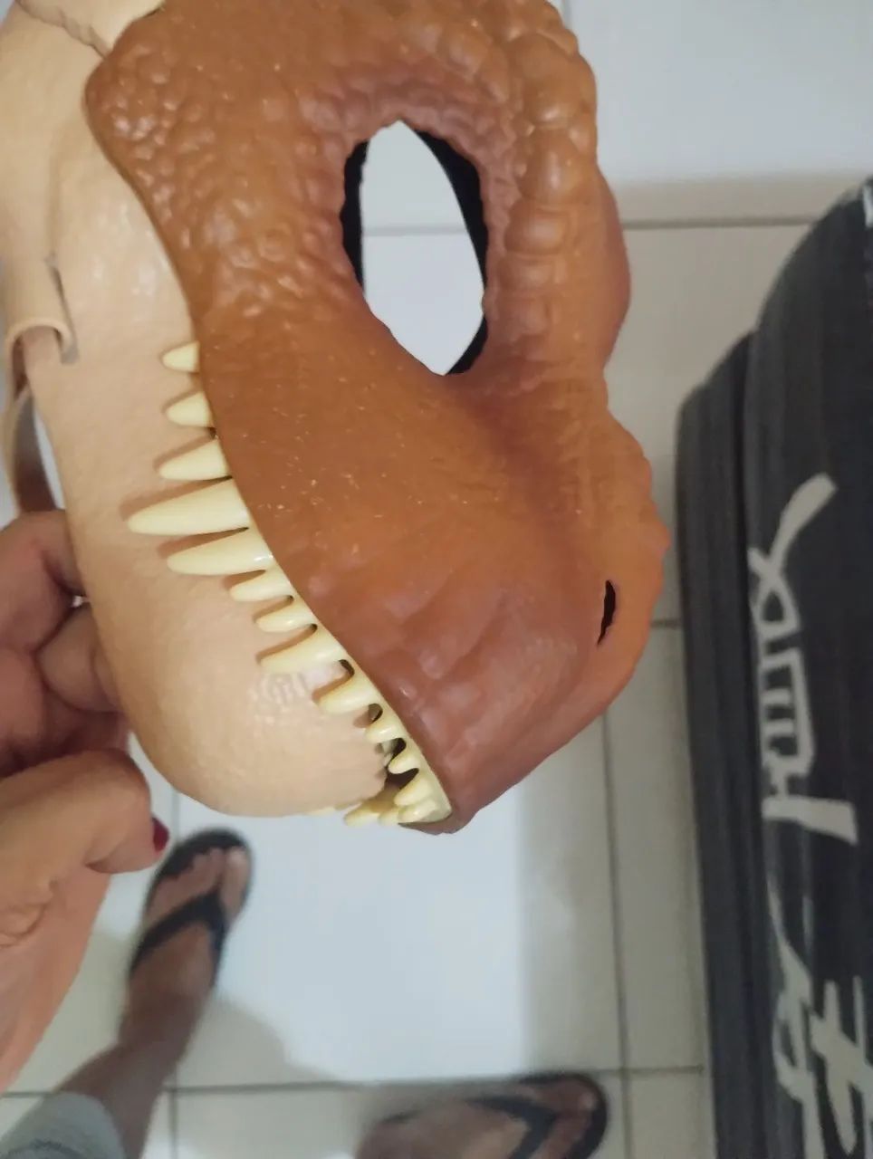 Máscara de dinossauro  - Foto 2