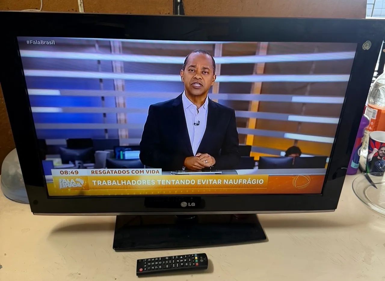 TV 32 polegadas LG LCD não é smart funcionando perfeitamente  - Foto 4