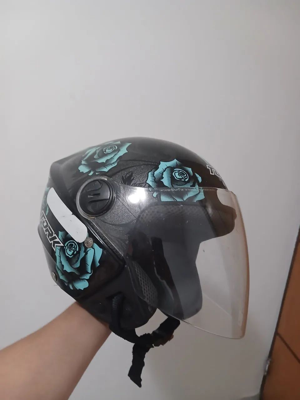 Capacete - compre o azul e ganhe o branco. - Foto 3