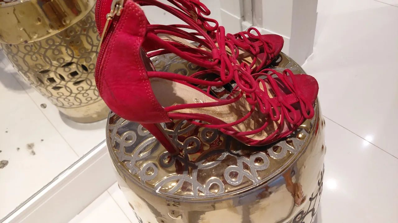Sapatos variados 37/38 numeração  - Foto 2