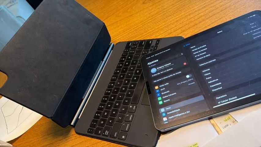 iPad Air 5a geração 64gb + Magic Keybord Logitech