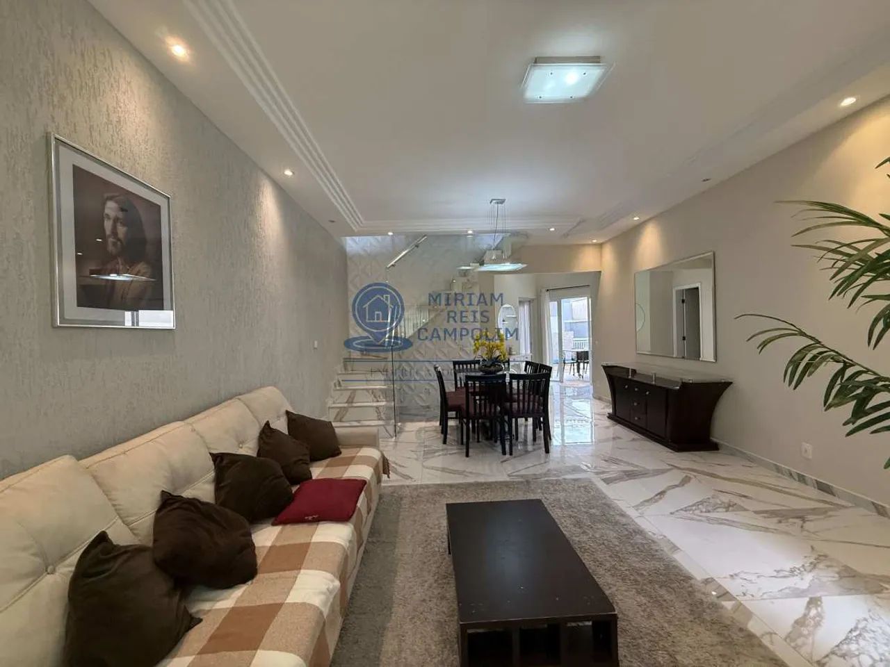 Casa mobiliada com 4 dormitórios e piscina villa dos Inglezes - Foto 2