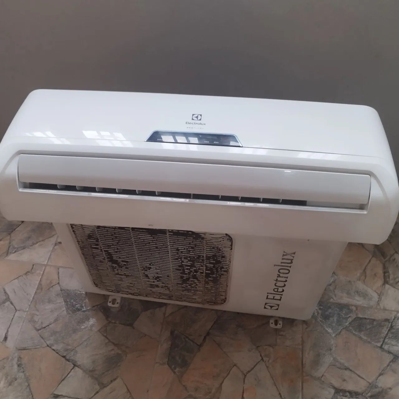 Split Electrolux Ecoturbo 12.000 BTUs. - Foto 3