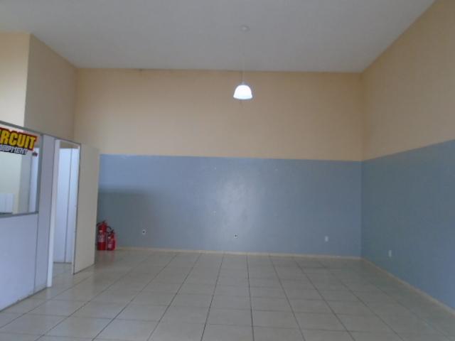 Imóvel comercial padrão para locação - parque igaçaba - Foto 3