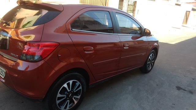 Onix LT 1.4 lindo todo custumizado - Foto 9