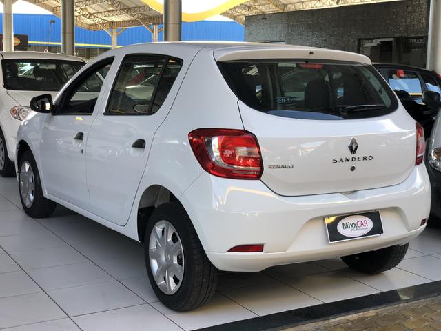 Sandero 1.0 2018 único dono - Foto 11